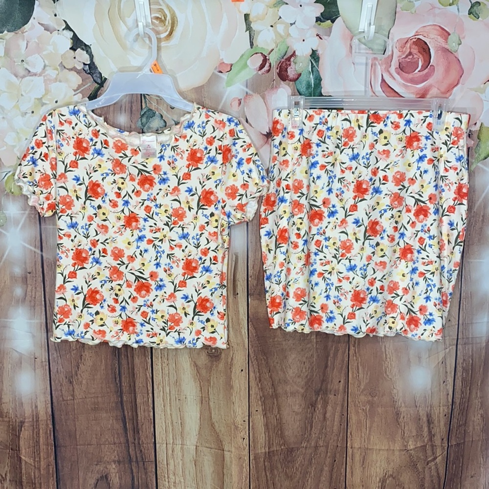 NWT 2 PIECE NO BOUNDARIES SET